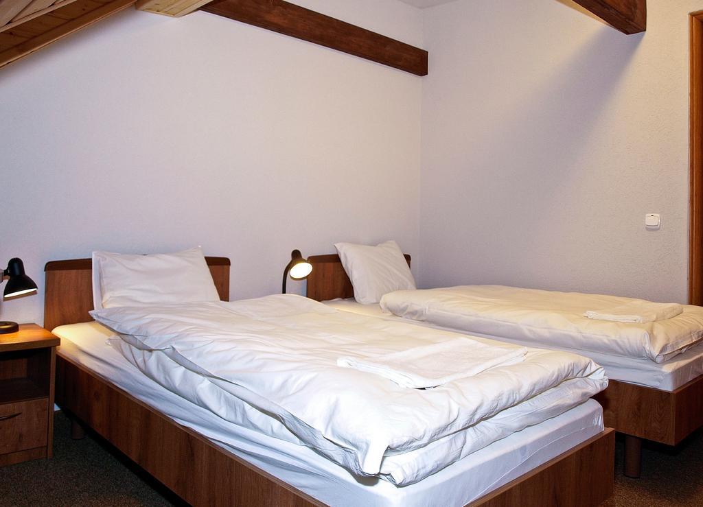 Noclegi Helvet Ustrzyki Dolne Room photo